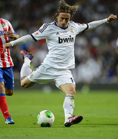 诺坎普国王，巴萨对阵毕包第10分钟时主场观众高喊“梅西”