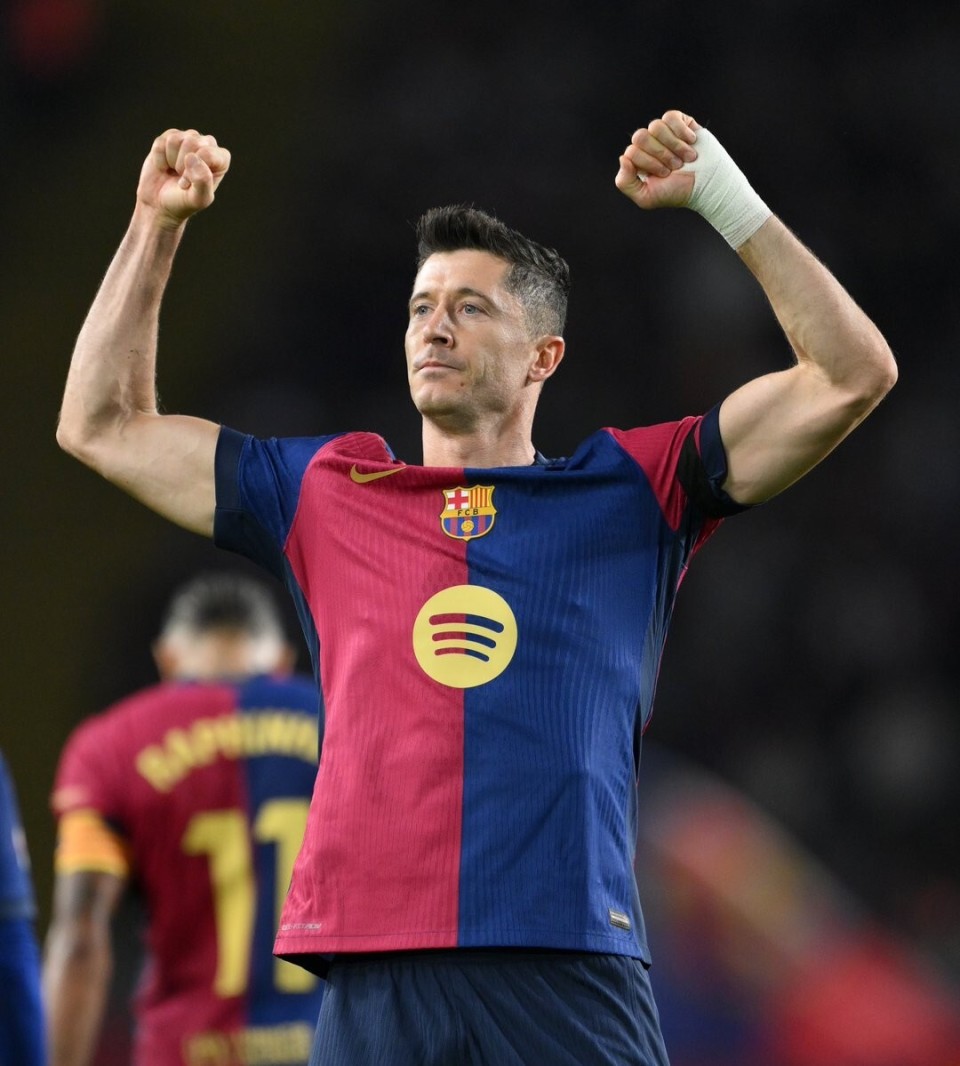 官方：切尔西门将罗伯特·桑切斯当选PFA11月最佳球员