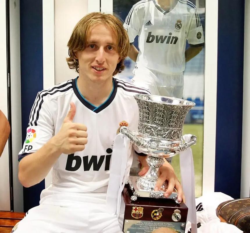 随着蓉城2-2，海港0-0，亚冠精英最新积分榜：中超三队包揽后三位